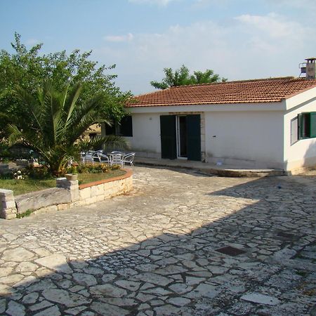 Appartement Dimora Del Sole à Putignano Extérieur photo